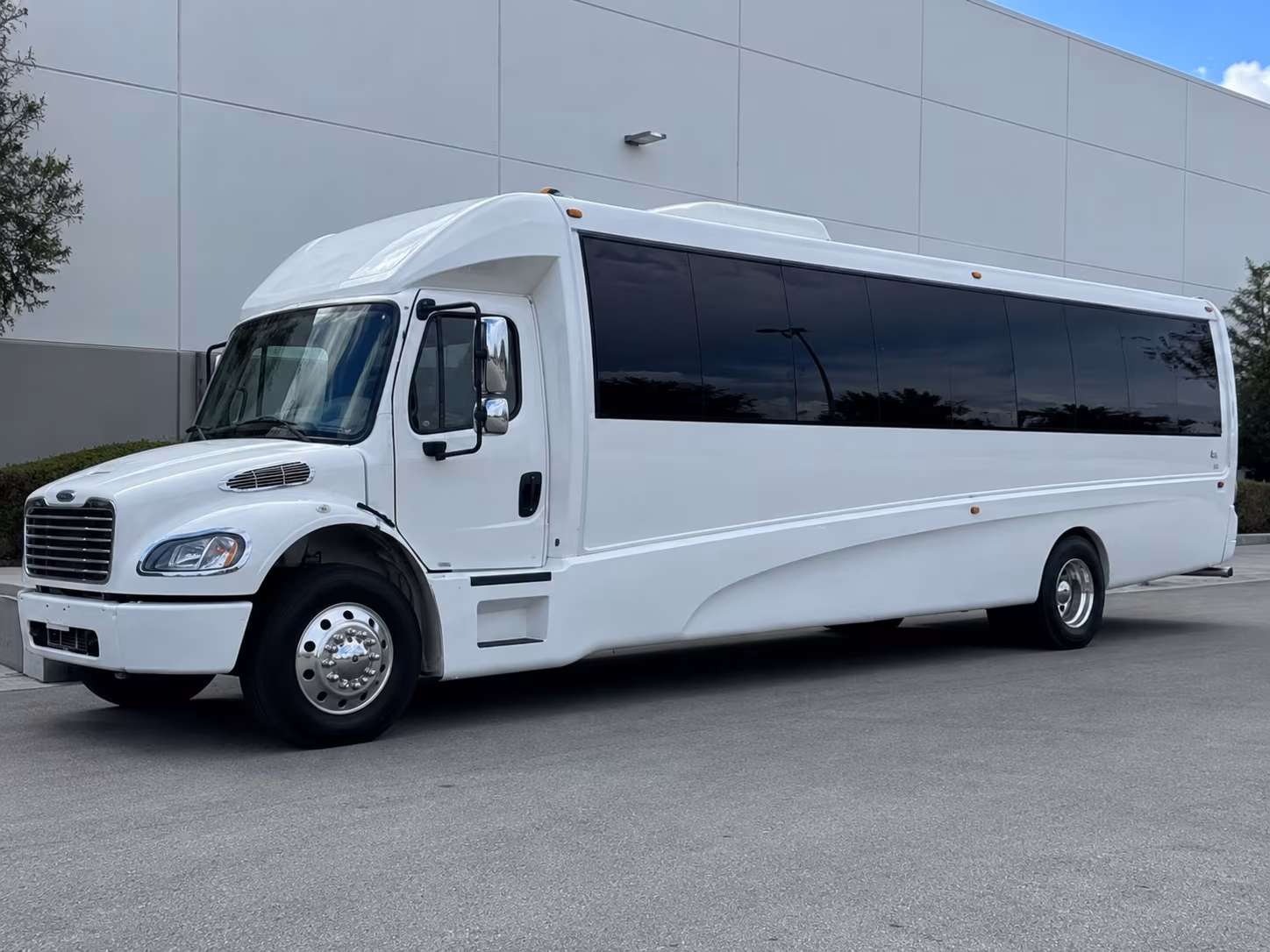 huntersville holiday party bus rental